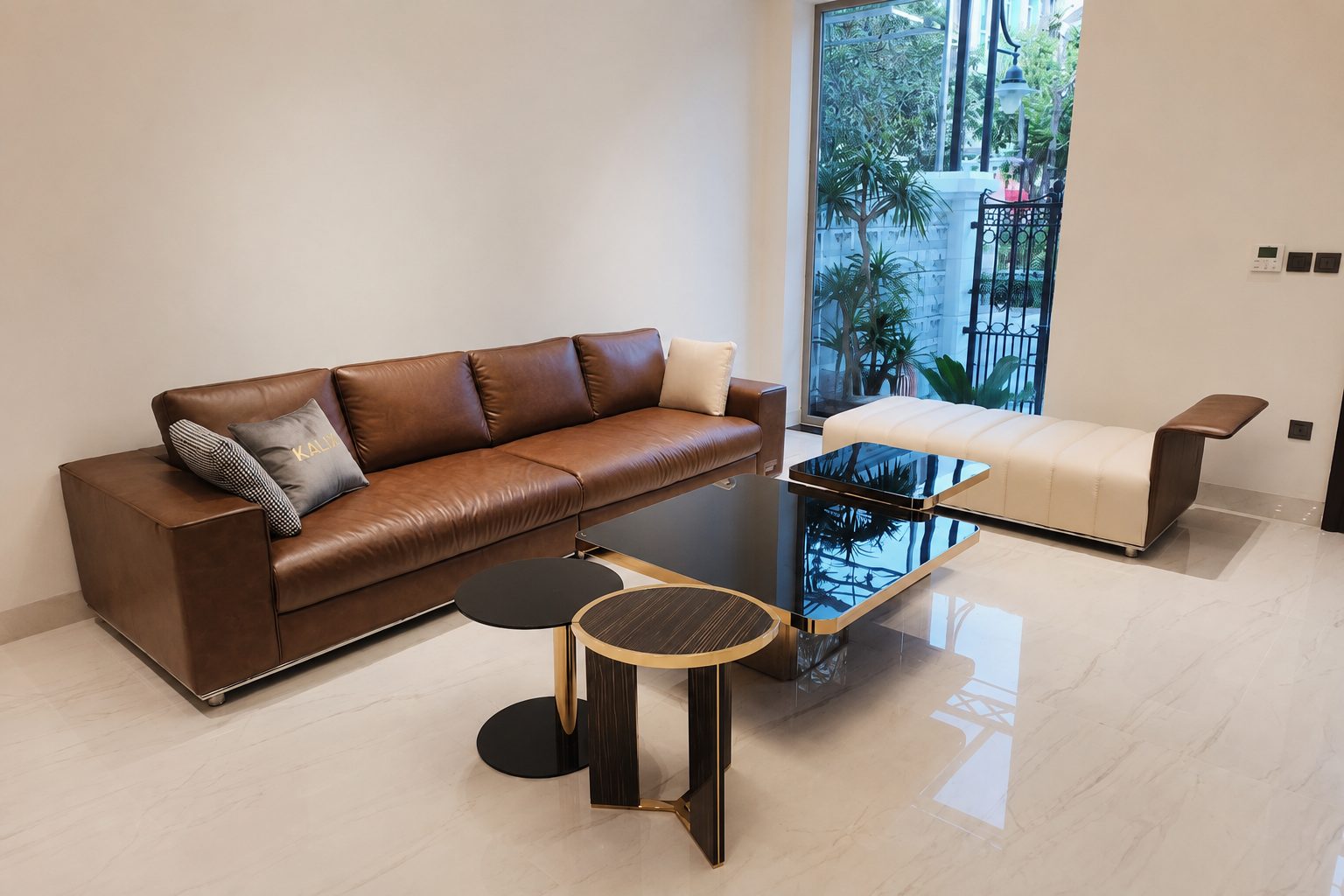Cách bảo quản ghế sofa trong mùa mưa nồm ẩm